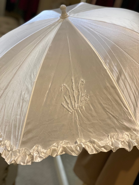 WHITE SATIN COMMUNION UMBRELLA